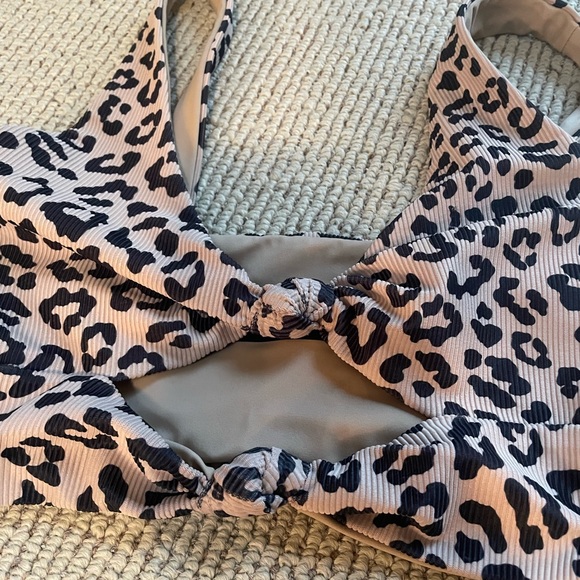 Beach Riot size Small sports bra - Picture 4 of 10